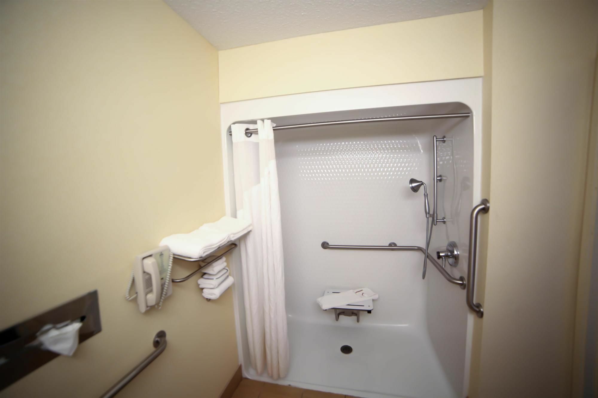 Red Roof Inn Evansville Stacer Екстериор снимка
